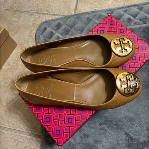 Tory Burch Miller flat size 7
